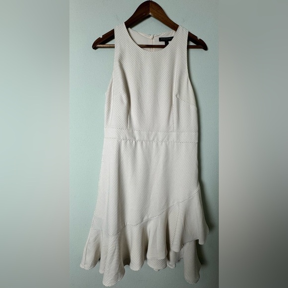 NWT Ruffle-Hem Sheath Dress Banana Republic Factory Off White Dot Size 8 - Picture 5 of 11
